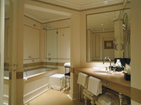 Италия - Флоренция - Отель Relais Santa Croce 5* - фото отеля - Bathroom
