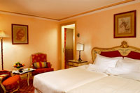 Италия - Венеция - Отель The Westin Europa & Regina Hotel 5* - фото отеля - Panoramic Canal Suite bedroom