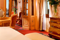 Италия - Венеция - Отель The Westin Europa & Regina Hotel 5* - фото отеля - Deluxe Terrace Suite bedroom