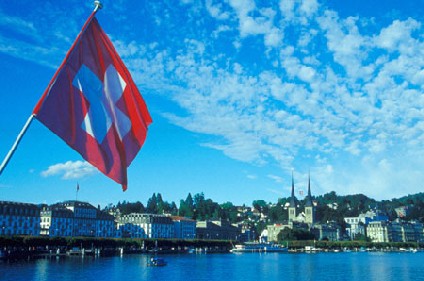 Вступление Швейцарии в Шенген, флаг Швейцарии